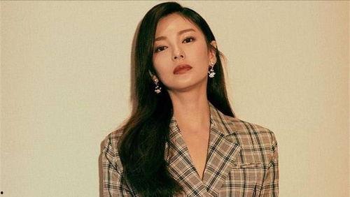 娱乐吃瓜酱明星是谁啊,揭秘“娱乐吃瓜酱”背后的明星身份